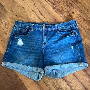 Old Navy boyfriend fit denim shorts